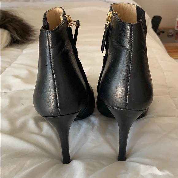 Nine West ankle boots. - Picture 3 of 5